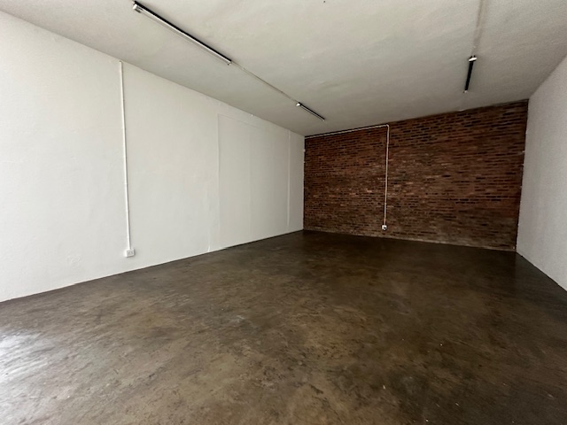 To Let Commercial Property for Rent in Maitland Western Cape